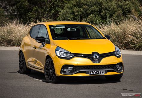 Renault Clio R S Cup Review Video Performancedrive