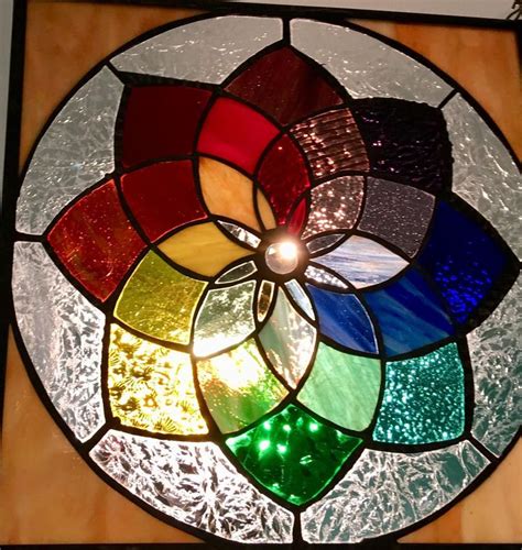 New Free Stained Glass Mandala Suggestions Stained Glass Diy Stained Glass Stained Glass Panels