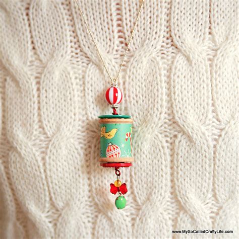 Fabric Thread On Spools Make Pretty Ornaments Quilting Digest Spool