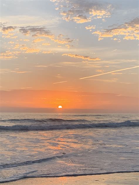 Sunset On The Beach Sunset Photography Ocean Sunset Photography Sky Aesthetic