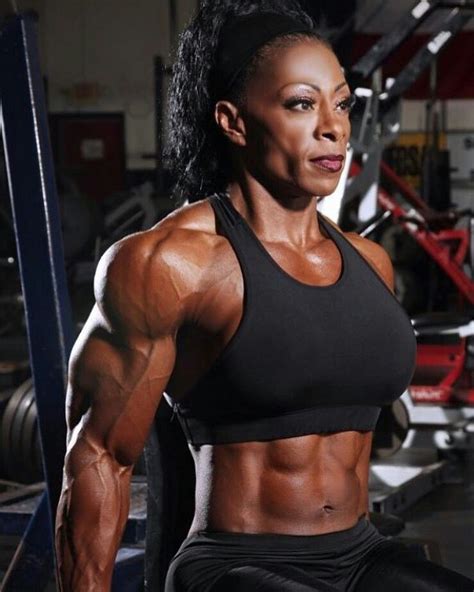 Pin By Pat Kac On Fittt Muscular Women Black Female Bodybuilders
