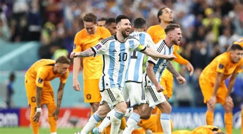 1920x1200 Lionel Messi Celebration Fifa World Cup 2022 1200p Wallpaper