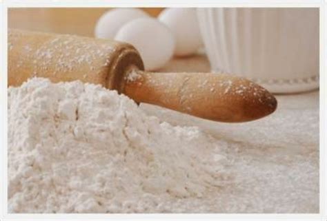 Anda harus teliti ketika memilih tepung terigu. Apa Sih Perbedaan Tepung Beras, Tepung Ketan, Tepung ...