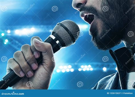 Close Up Singer Singing With Microphone Wireless Stock Image Image Of