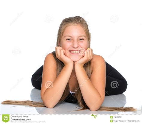 Une Adolescente Se Trouve Sur Le Plancher Photo Stock Image Du Isolement Innocence 112445202