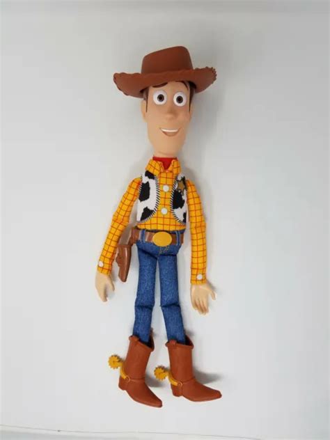 Disney Pixar Toy Story 4 Sheriff Woody Deluxe Pull String Talking