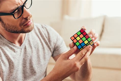 7 Idées Pour Apprendre Le Leadership En Jouant Avec Le Rubiks Cube