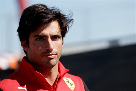 F1 Driver Carlos Sainz Jr Learned Early To Be The Hunter Not The Prey The New York Times