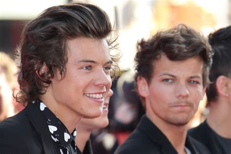 Surprise Harry Styles And Louis Tomlinson Are The Most Popular Ship O Teen Vogue