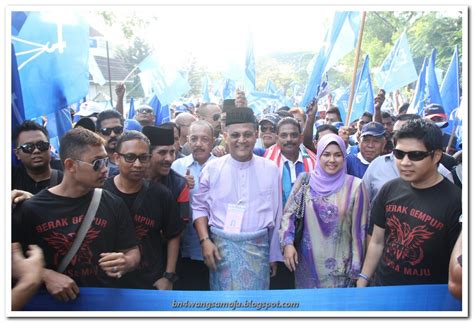 Umno bahagian wangsa maju akan menganjurkan program bulan agensi kerajaan juara rakyat. P116 Wangsa Maju Dato' Shafei Abdullah: Pertembungan 2 ...