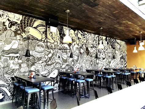 Five Chicago Bars With Awesome Mural Art Mural Art Mural Chicago Bars