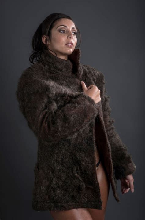 Chest Fur Coat Ohgizmo