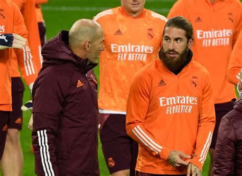 Real Madrid Zidane Agacé Par Le Dossier Sergio Ramos