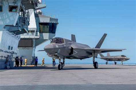 Uks Operational F 35 Jets Mark First Landing On Hms Queen Elizabeth