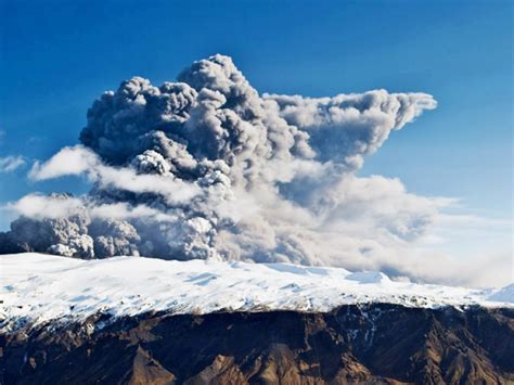 The eruption lit the night sky and could easily be seen from the outskirts. Eyjafjallajokull: Iceland's Infamous Volcano | Discover the World