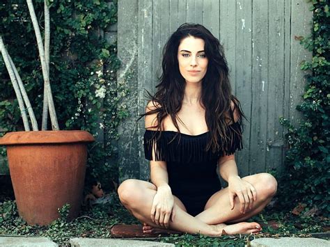 Jessica Lowndes Beautiful Singer Lowndes Model Legs 2018 Jessica Actress Hd Wallpaper