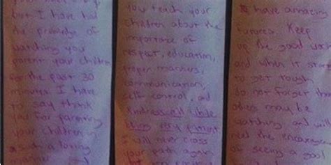 man picks up struggling single mom s restaurant tab writes her amazing note huffpost