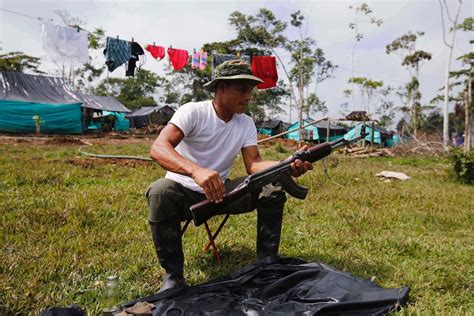 Colombias Farc Rebels Begin Surrendering Weapons Under Peace Deal