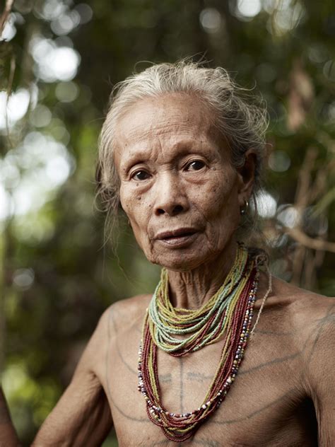 siturubakbak of the mentawai tribe by joey l joey lawrence creative portraits photographs of