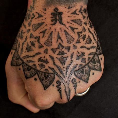 Hand Tattoos Designs And Considerations Tatring