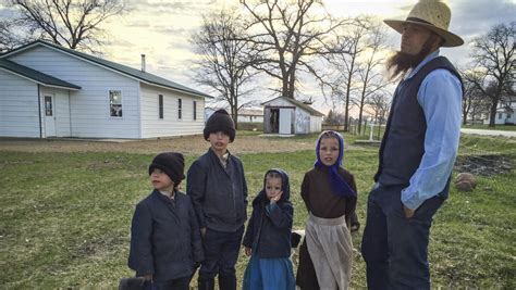 22 Photos The Amish In Hazleton Today