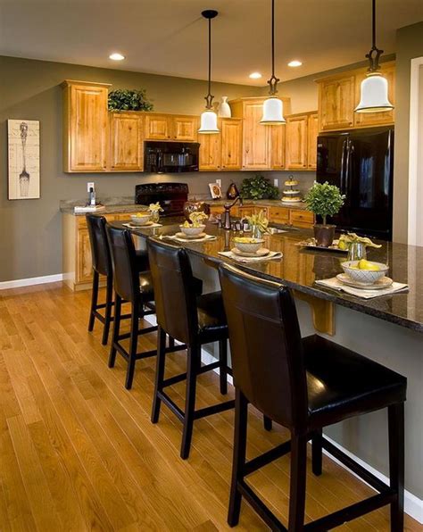 Tired of wall paper, looking for a nice neutral color. 20 Perfect Kitchen Wall Colors with Oak Cabinets for 2019 ...