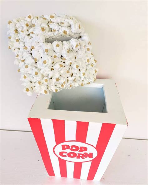 19 Giant Popcorn Box For Greeting Cards 50 Cm Movie Themed Party