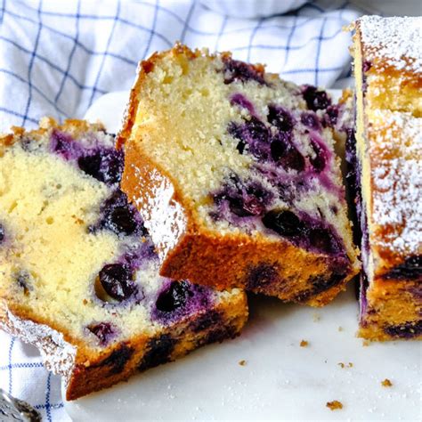 Der teig für den blechkuchen besteht aus diesen 6 zutaten: Schneller Blaubeer-Joghurt-Kuchen {Kastenkuchen}