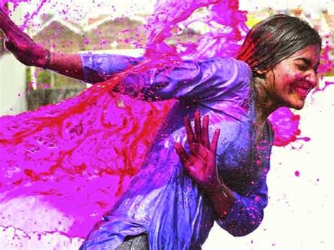 Top 10 Funny And Amazing Holi Pictures Of 2016 Happy Holi 2017 Wishes