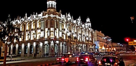 La Habana De Noche Cañonazo Enamorándose De Cuba 2023