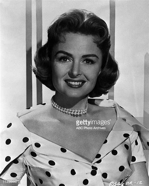 Donna Reed Gallery Photos And Premium High Res Pictures Getty Images