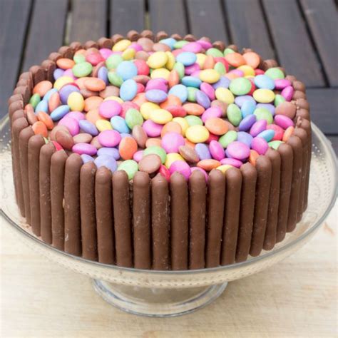 Then you will want to check out these amazing cat birthday cake recipes and ideas! Simple Kids Birthday Cake - Mum In The Madhouse