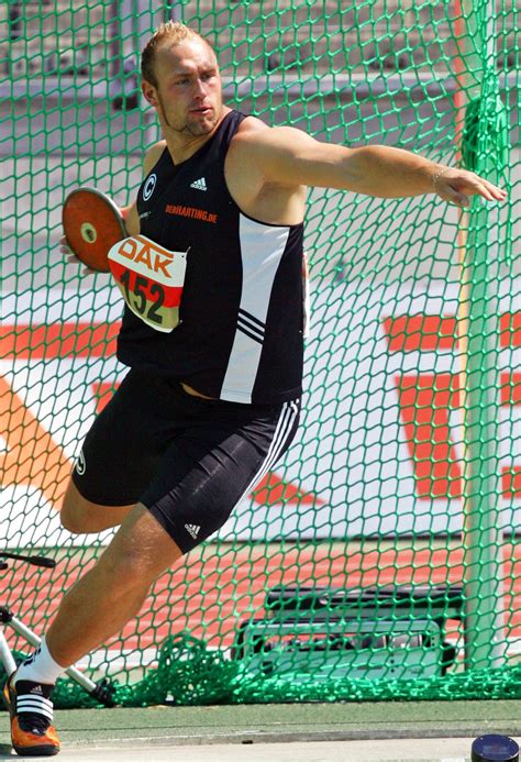 Unfortunately, finley will not advance to the . Discus throw - Wikipedia