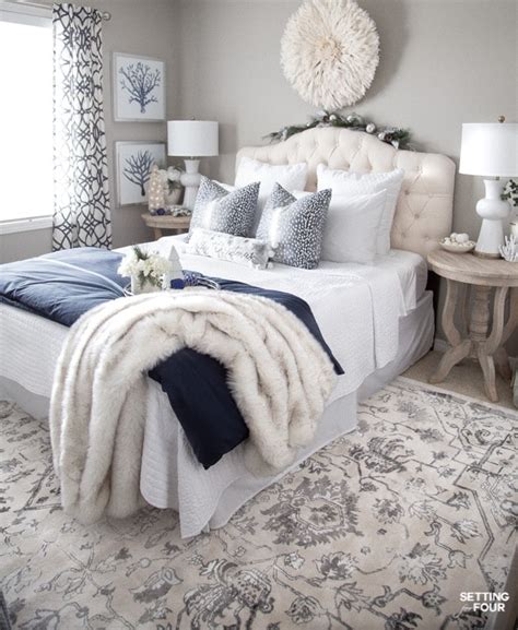 Elegant Blue And White Christmas Bedroom Decor Ideas Setting For Four