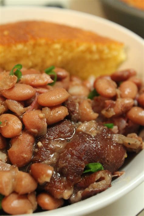 How to cook pinto beans on the stove. Southern Pinto Beans and Ham Hocks Made in the Crock Pot ...