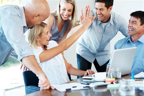 Vlv How To Build Good Relationships With Your Coworkers A Successful