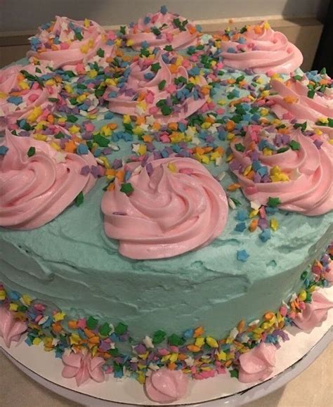 This art coloring book video for kids and toddlers how to draw a birthday cake with watercolor paints. Pin by sasha colic on aesthetic in 2020 | Cake, Cake ...