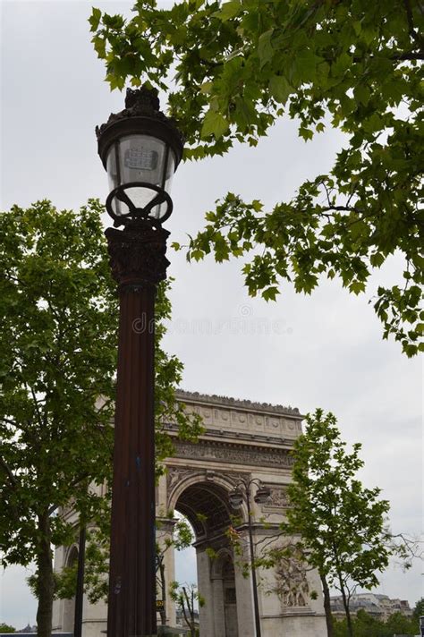 Street Light In Front Of The Arc De Triomphe Stock Photo Image Of