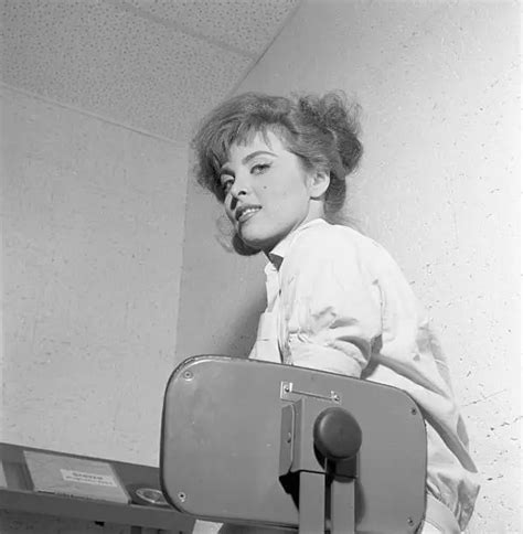 Tina Louise Records Her Only Album It S Time For Tina 1957 Old Photo 22