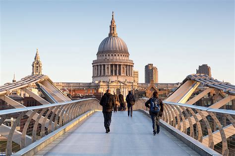 Millenium Bridge Bg Life In The Uk