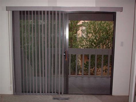 Vertical sliding blinds for your patio door. Sliding patio door blinds ideas | Hawk Haven