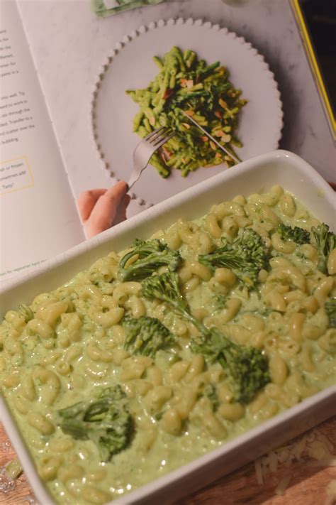 Jamie Olivers Vegetarian Greens Mac N Cheese Recipe — Smartblend