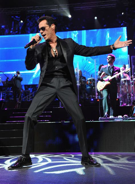 Getting his start as a marc anthony grew up in new york city with his sister, yolanda muniz. Marc Anthony Photos Photos - Marc Anthony In Concert - Zimbio
