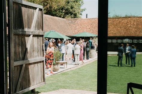 Lains Barn Wedding Venue Wantage Oxfordshire Uk