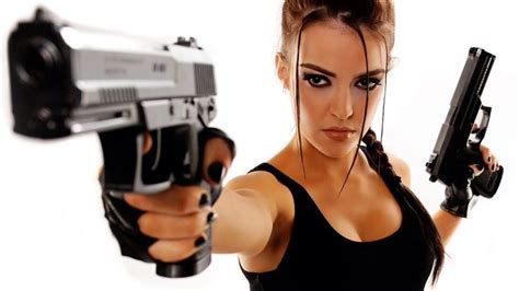 pin by kenneth copenhagen on girls with guns girl guns guns wallpaper guns