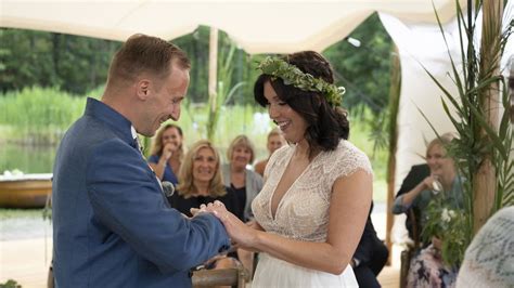 Denn hochzeit auf den ersten blick kannst du kostenlos online auf joyn anschauen. Knistern weg: "Hochzeit auf den ersten Blick"-Lisa ...