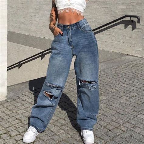 How To Wear Loose Jeans For Women Best Outfits To Try Now 2023 Street Style Review