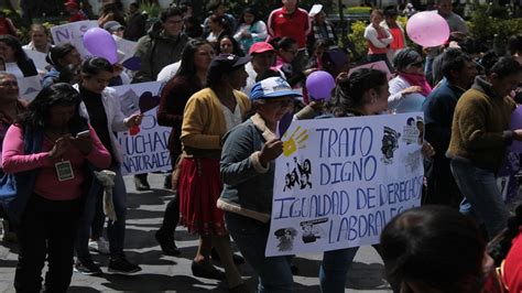 Paro Internacional De Mujeres 8M En Ecuador Miles De Mujeres