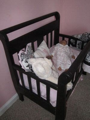 It is also the most expensive baby furniture that all parent love to buy for their babies. DIY Baby Doll Crib | Baby doll crib, Doll crib, Baby doll ...