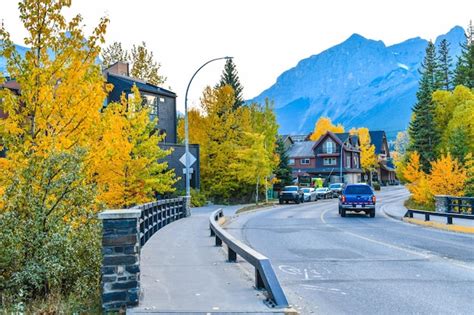 Premium Photo The Streets Of Canmore In Canadian Rocky Mountainsin Canada